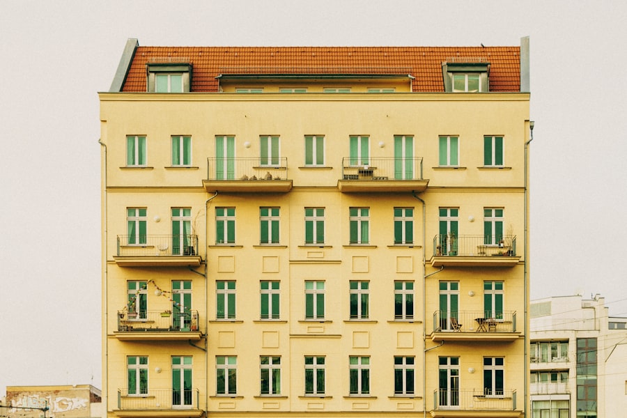 narcissist real estate