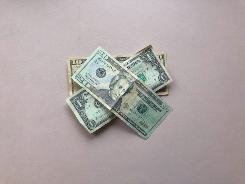 Photo financial scam