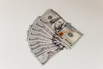 Photo recover money scammer
