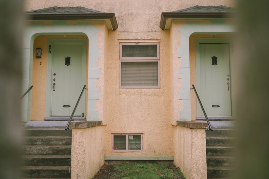 Photo narcissist real estate