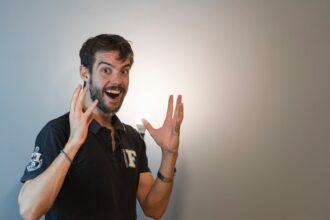 Photo reaction