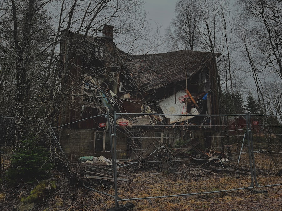 Photo wife lost house
