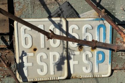 Photo sold sign