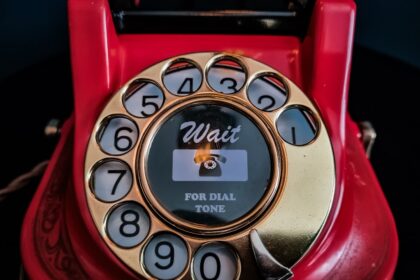 Photo revenge phone call
