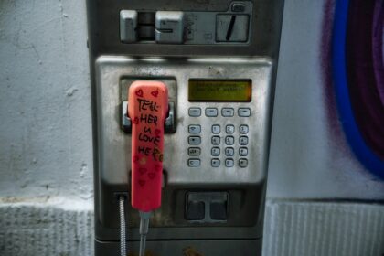 Photo bank teller fraud