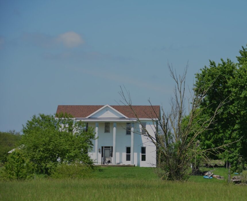 Photo foreclosed house