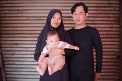 Photo family drama YouTube video