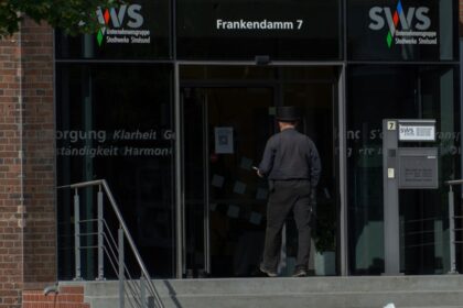 Photo bank fraud investigation