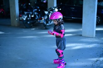 Photo protecting child