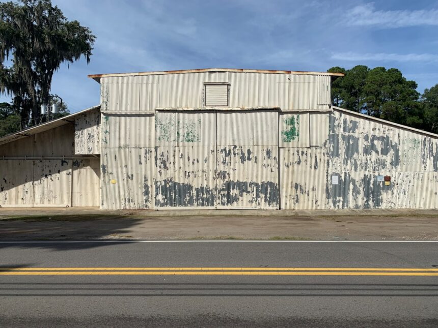 Photo removal building violation