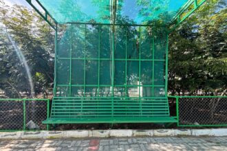 Photo enclosure removal