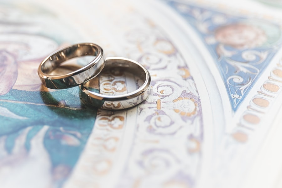 Photo financial fraud marriage