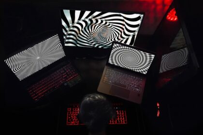 Photo digital forensics