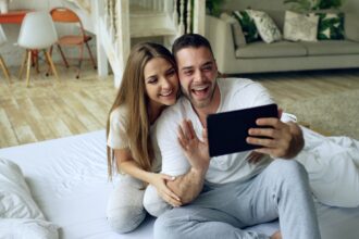 Photo technology to expose a cheating spouse