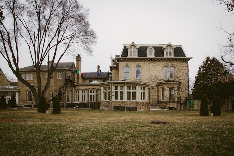 Photo estate and house