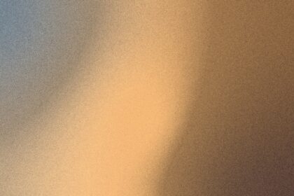 Photo expose family lies