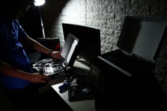 Photo digital forensics