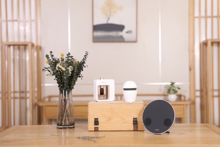 Photo smart home speaker