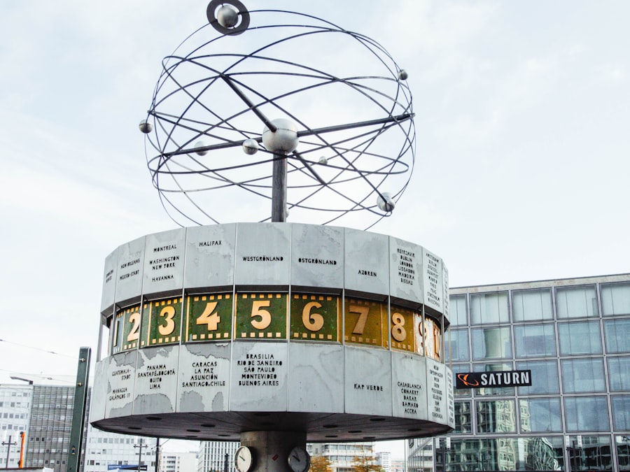 Photo satellite clocks