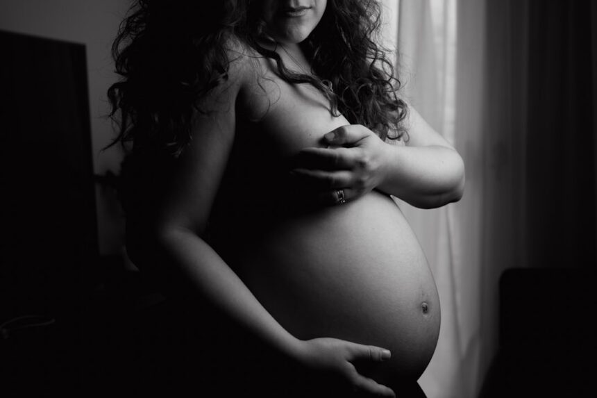 Photo fake pregnancy