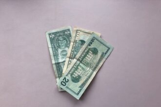 Photo cash withdrawals