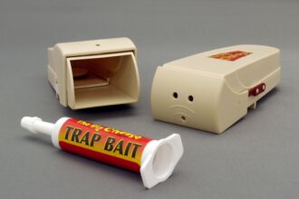 Photo email bait trap