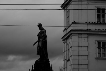 Photo vicarious justice