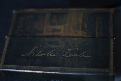 Photo signature forgery