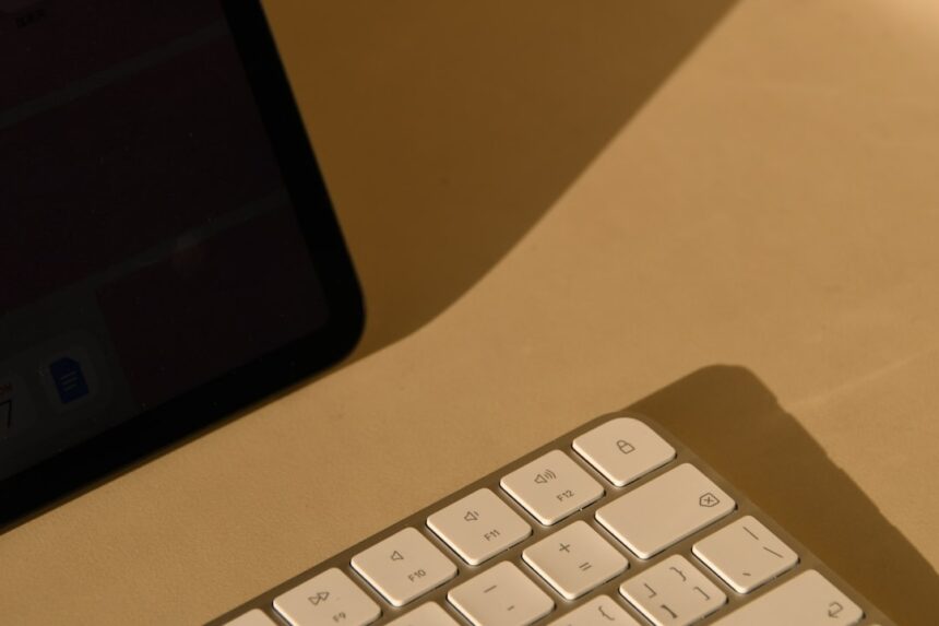 Photo track ip addresses
