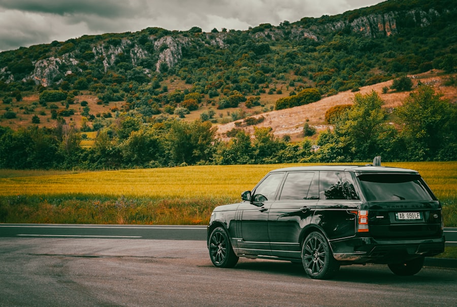 Photo repossessing a range rover