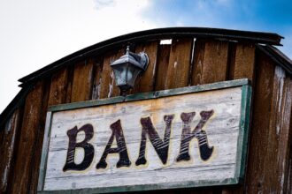Photo private office banking conflicts