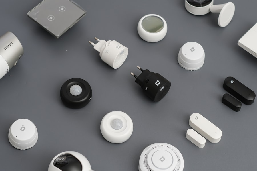 Photo smart home door sensor