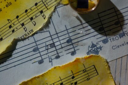 Photo distressed note acquisition