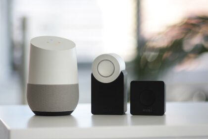 Photo smart speaker