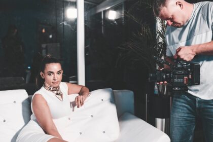Photo CEO wife double life exposed