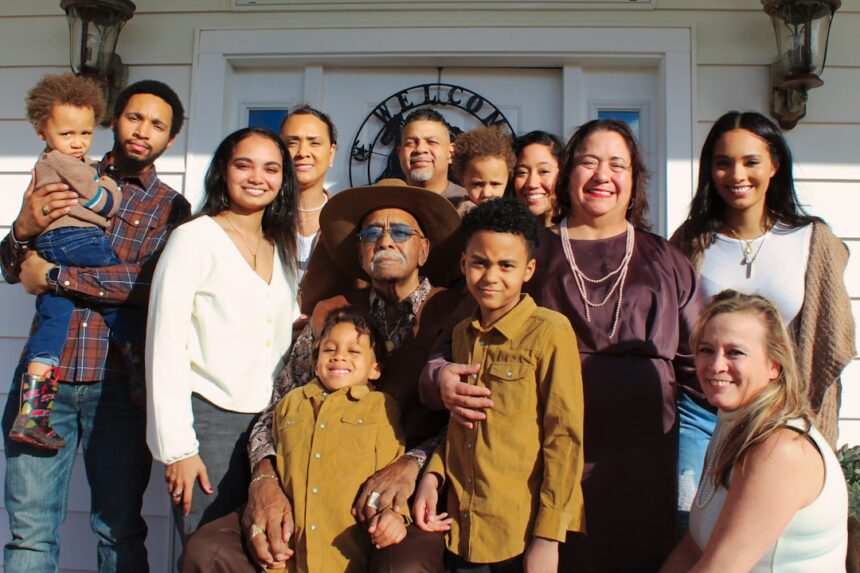 Photo greedy family members