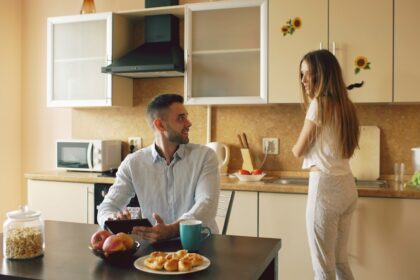 Photo wife auctioned husband