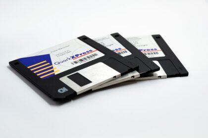 Photo forensic metadata