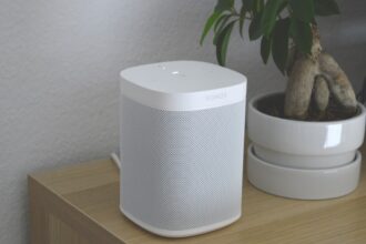 Photo smart speaker
