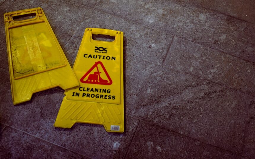 Photo janitor