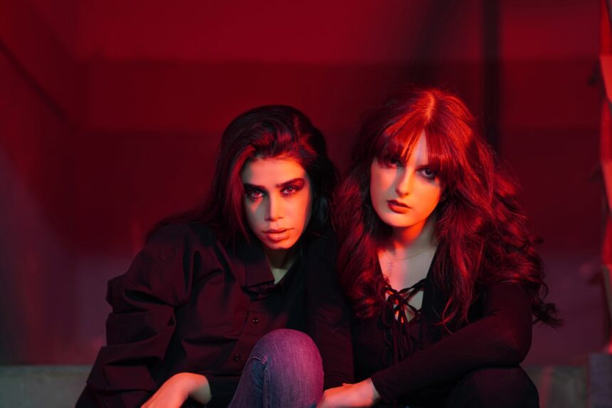 Photo betrayal drama