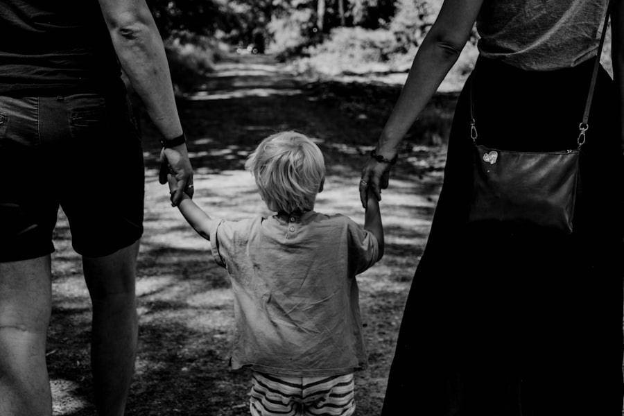 Photo raising a child