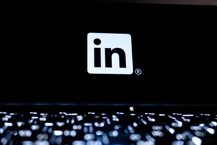 Photo linkedin stalking